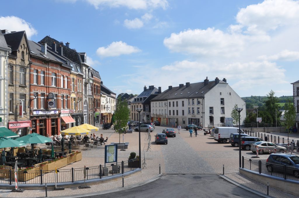 place de l'hôtel de ville